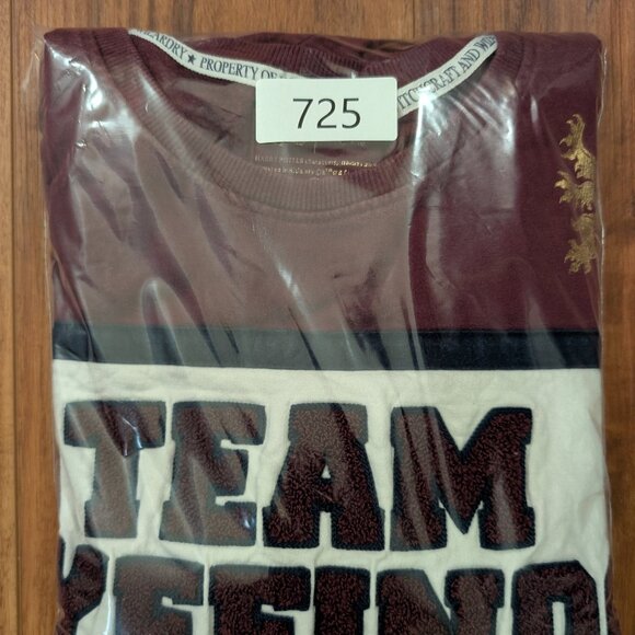 Harry Potter Team Gryffindor Chenille Lettering Cropped Sweatshirt Size Small - Picture 10 of 10